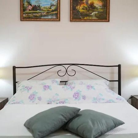 Appartement Ευχάριστο Σπίτι Στο Κέντρο Της Πόλης Του Ναυπλίου. à Nauplie Extérieur photo